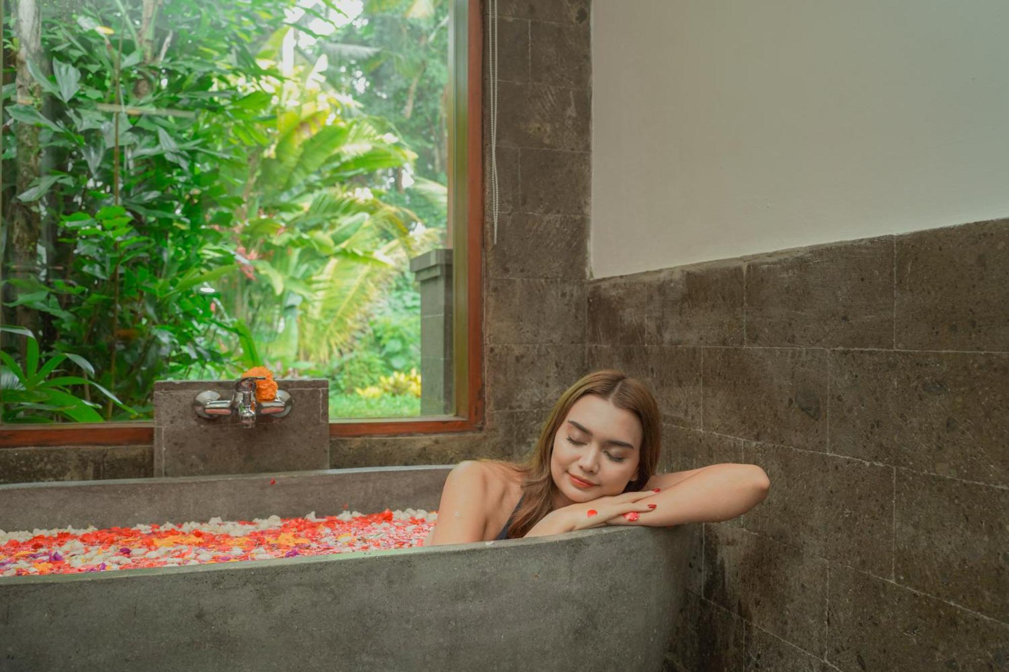 Poka Ubud Hidden Paradise & Spa By Eps Экстерьер фото